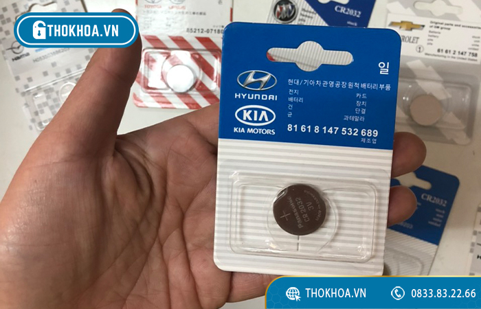 Thay pin chìa khóa ô tô chính hãng - Thokhoa.vn